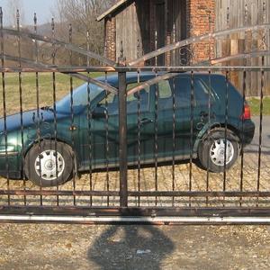 metalowe ogrodzenie 108